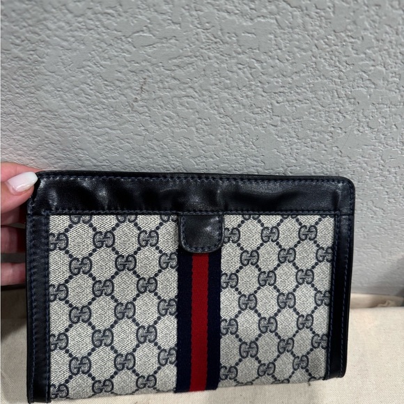 Vintage Gucci Monogram Clutch - Picture 10 of 11